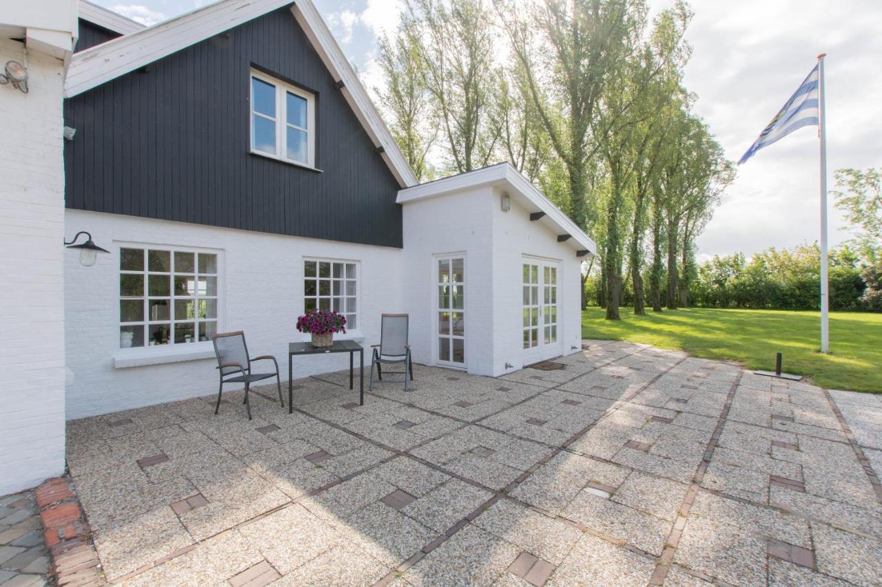 Prachtig Gelegen Vrijstaand Landhuis Hansweert Luaran gambar